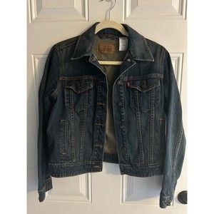 Levis Jacket Womens Size Medium Pockets Jean Trucker Red Tab Medium Wash GUC